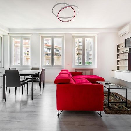 Garibaldi & Gae Aulenti Modern Apt With Private Parking! Milan Luaran gambar