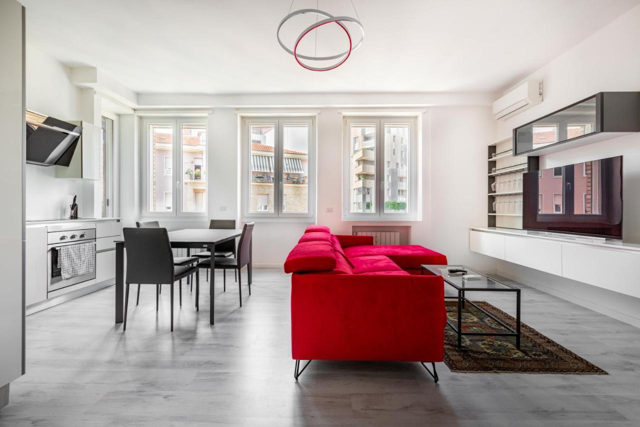 Garibaldi & Gae Aulenti Modern Apt With Private Parking! Milan Luaran gambar